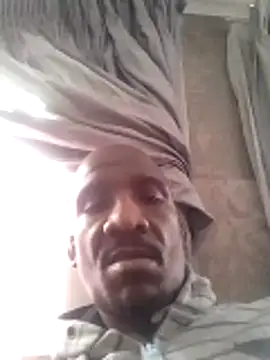 longdickson12345 online show from 10/19/25, 05:54