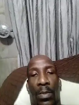 longdickson12345 online show from 12/05/25, 08:39