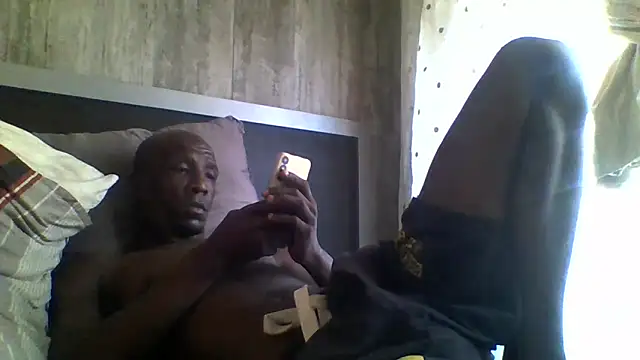 longdickson12345 online show from 02/11/26, 05:51