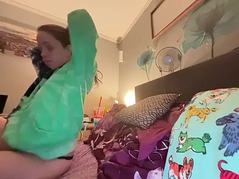 Snapshot of Vaua089 chatting on 02/10/26, 04:44 Vaua089 online show from 02/10/26, 04:44