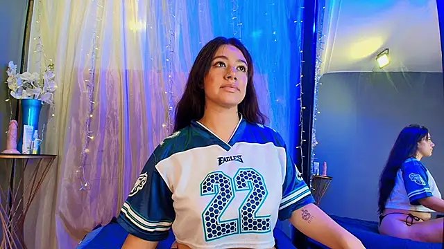 Shalyn Lux online show from 11/07/25, 03:11