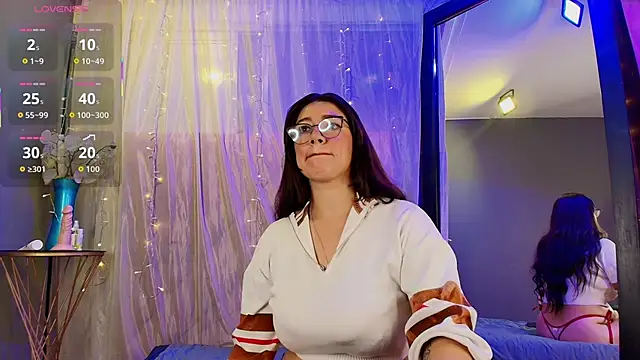 Shalyn Lux online show from 11/03/25, 03:12