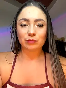 Snapshot of Amelia_laurent chatting on 12/18/25, 03:05 Amelia laurent online show from 12/18/25, 03:05