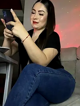 Snapshot of Amelia_laurent chatting on 10/22/25, 02:38 Amelia laurent online show from 10/22/25, 02:38