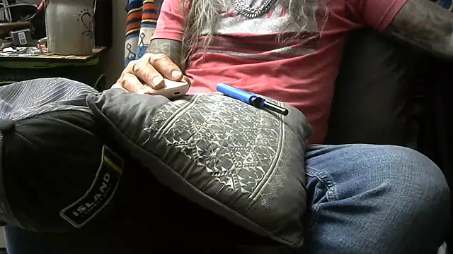 crassanova online show from 04/14/26, 02:38