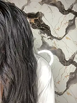 Snapshot of BrunetteBliss69 chatting on 02/17/26, 03:37 BrunetteBliss69 online show from 02/17/26, 03:37