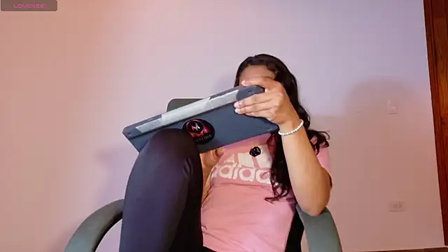 Kristall 06 online show from 11/27/25, 02:23