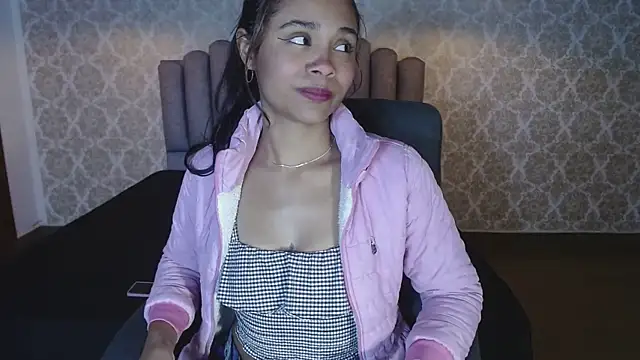 Kristall 06 online show from 10/19/25, 03:09