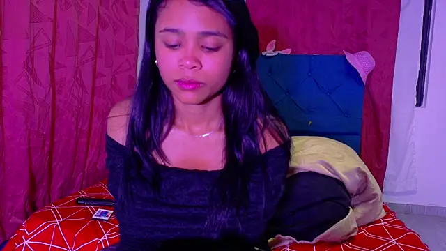 Snapshot of Kristall_06 chatting on 06/25/26, 03:37 Kristall 06 online show from 06/25/26, 03:37