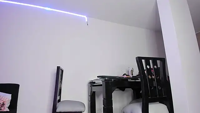 Cloekatz  online show from 12/23/25, 01:05