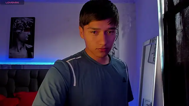 Snapshot of mateo-Esposito chatting on 09/17/25, 05:04 mateo-Esposito online show from 09/17/25, 05:04