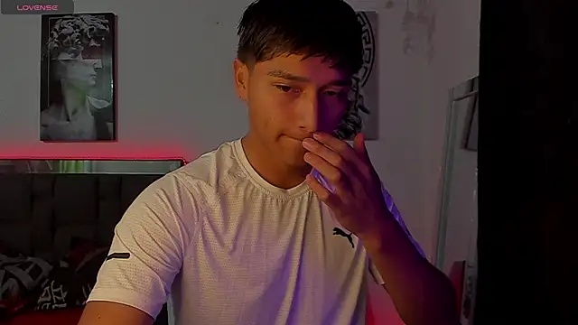 Snapshot of mateo-Esposito chatting on 09/13/25, 01:16 mateo-Esposito online show from 09/13/25, 01:16