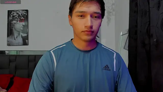 Snapshot of mateo-Esposito chatting on 11/01/25, 01:01 mateo-Esposito online show from 11/01/25, 01:01