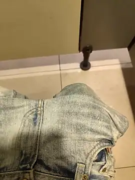 biswasb900 online show from 10/01/25, 11:41