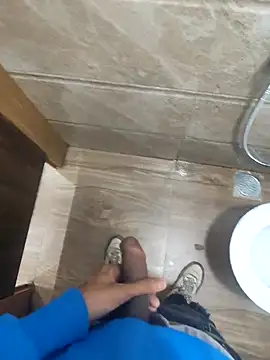 biswasb900 online show from 12/16/25, 09:24