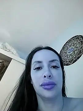 AmandinhaGomes96 online show from 11/08/25, 07:50