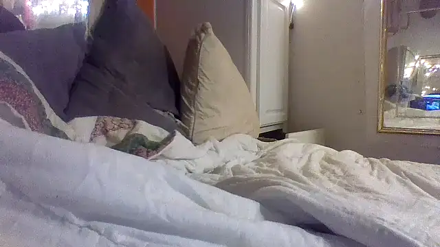 Snapshot of Cum515088 chatting on 02/21/26, 02:57 Cum515088 online show from 02/21/26, 02:57