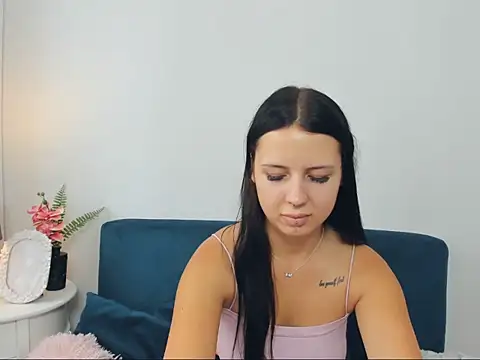 TaliaAdorable online show from 09/19/25, 11:03