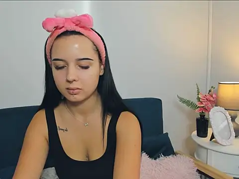 TaliaAdorable online show from 10/16/25, 07:05