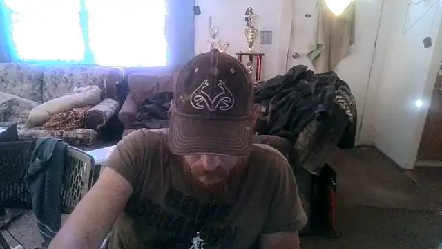 Poundtown1226 online show from 09/18/25, 06:11