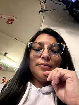 Snapshot of Zui_Rouse chatting on 09/22/25, 12:49 Zui Rouse online show from 09/22/25, 12:49