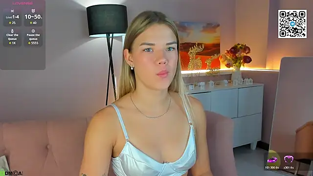 Snapshot of CherryLexi_ chatting on 05/22/26, 03:37 CherryLexi online show from 05/22/26, 03:37