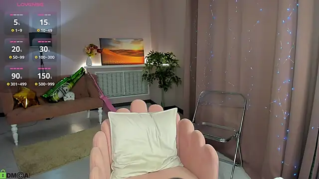 Snapshot of CherryLexi_ chatting on 09/24/25, 11:43 CherryLexi online show from 09/24/25, 11:43