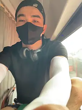 Snapshot of anhkiet_huang chatting on 11/26/25, 08:03 anhkiet huang online show from 11/26/25, 08:03