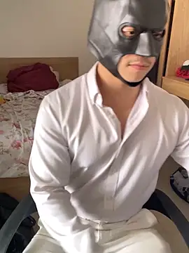 Snapshot of anhkiet_huang chatting on 11/30/25, 07:31 anhkiet huang online show from 11/30/25, 07:31