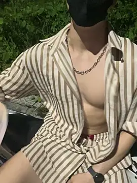 Snapshot of anhkiet_huang chatting on 10/29/25, 03:11 anhkiet huang online show from 10/29/25, 03:11