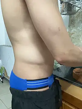 Snapshot of anhkiet_huang chatting on 04/19/26, 01:01 anhkiet huang online show from 04/19/26, 01:01