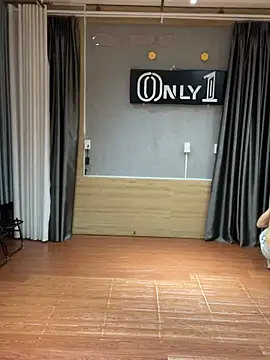 Snapshot of anhkiet_huang chatting on 11/02/25, 09:58 anhkiet huang online show from 11/02/25, 09:58