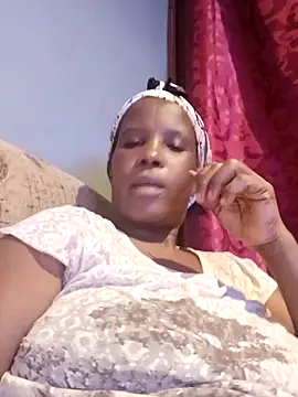 Snapshot of sweetdebbiexxxx chatting on 10/13/25, 05:36 sweetdebbiexxxx online show from 10/13/25, 05:36