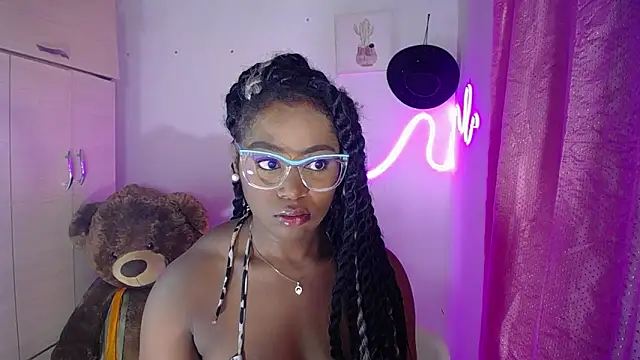 Snapshot of Cynthia_s chatting on 10/06/25, 08:48 Cynthia s online show from 10/06/25, 08:48