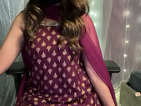 YoursSuku online show from 10/26/25, 06:52