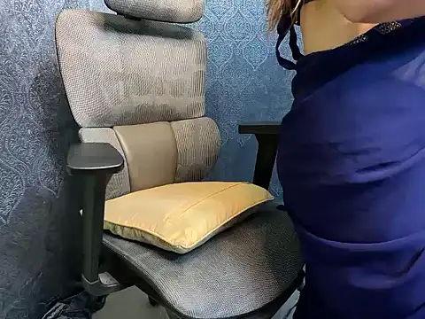 YoursSuku online show from 09/28/25, 07:43