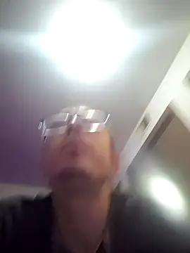 Eyelisss online show from 11/28/25, 07:25