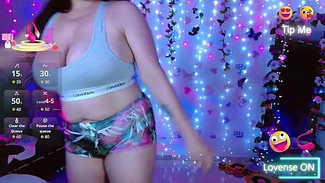 Snapshot of carol_20 chatting on 02/15/26, 02:23 carol 20 online show from 02/15/26, 02:23