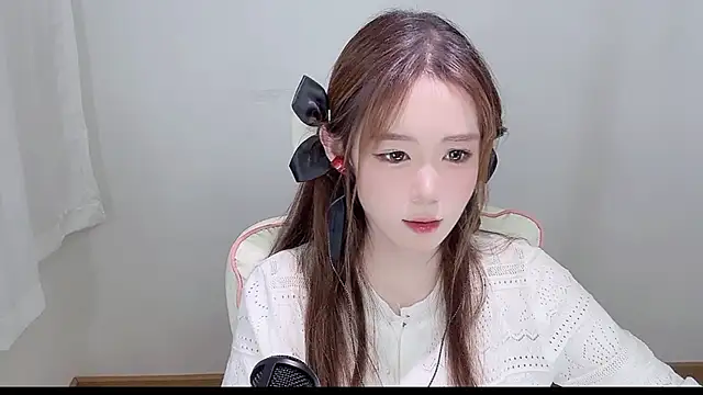Xiao-runbao online show from 09/25/25, 01:28