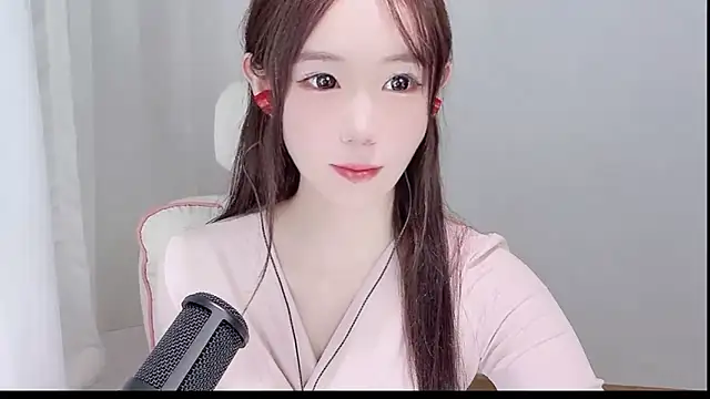 Xiao-runbao online show from 10/12/25, 10:05