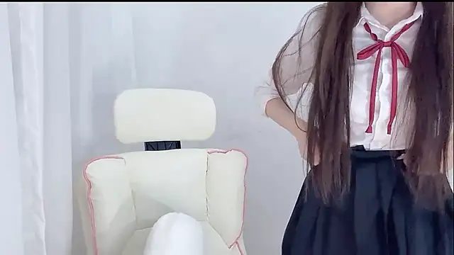 Xiao-runbao online show from 10/27/25, 02:29