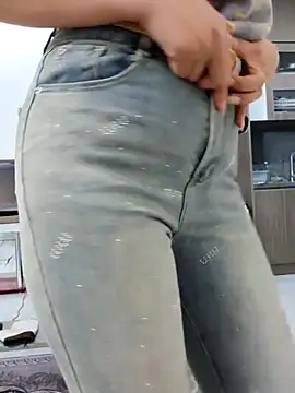 susu baby online show from 03/17/26, 01:47