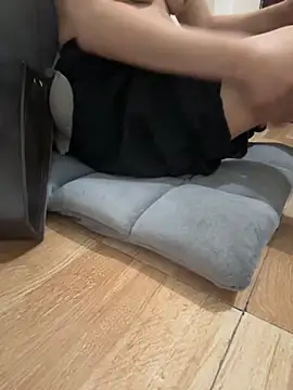 susu baby online show from 10/28/25, 01:43