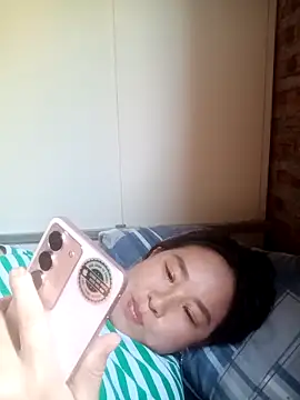 suki-lady online show from 10/28/25, 05:39