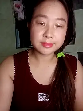 Snapshot of suki-lady chatting on 10/17/25, 11:45 suki-lady online show from 10/17/25, 11:45