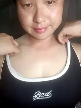 Snapshot of suki-lady chatting on 09/21/25, 11:59 suki-lady online show from 09/21/25, 11:59
