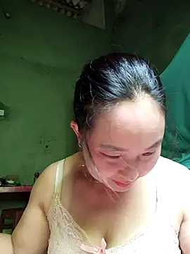 Snapshot of suki-lady chatting on 09/12/25, 01:50 suki-lady online show from 09/12/25, 01:50