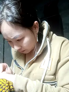 suki-lady online show from 11/19/25, 05:18