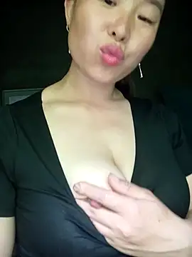 Snapshot of suki-lady chatting on 09/18/25, 04:59 suki-lady online show from 09/18/25, 04:59