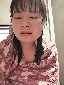 kute-00 online show from 12/18/25, 12:38